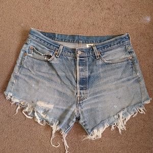 Distressed Levi's 501 Cut Off Short